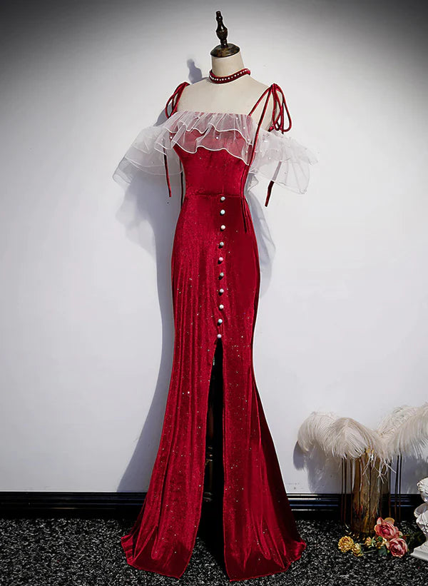 Hermoso vestido largo de fiesta de sirena de terciopelo rojo vino